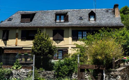Arres Hostel | casa rural Dera Hont
