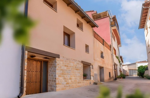 Berge House | Casa Rural El Ahora: Tradition, Art, and Design
