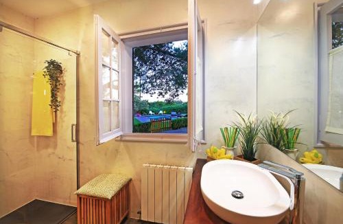 Castellvi de la Marca House | Casa Rural Els Pins