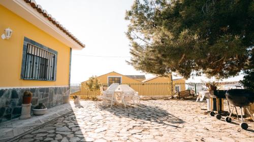 Venta del Moro House | Casa rural en Casas de Moya 'Casa del Pino Gori'