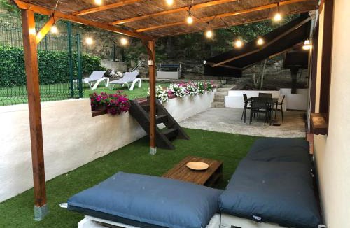 Ollo House | Casa rural en plena naturaleza Lic UVTR1524