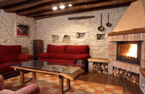 Ayesa House | CASA RURAL FERNANDOEGEA