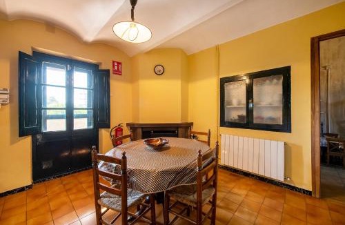 Serinya House | Casa rural ideal para familias y amigos