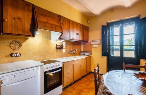 Serinya House | Casa rural ideal para familias y amigos