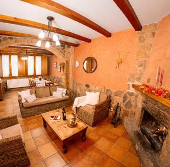 San Martin de la Virgen de Moncayo House | Casa Rural La Milagrosa