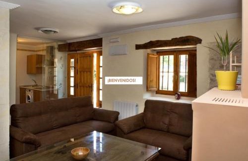 Ciguenza House | Casa Rural La Casita del Río