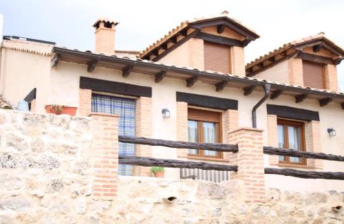 Aguilera House | Casa Rural La Charolesa