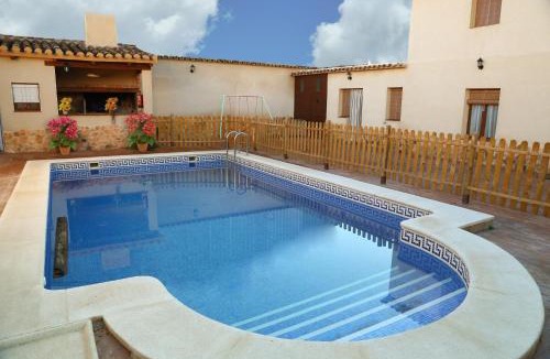 Argamasilla de Alba House | Casa Rural la Quinteria de Sancho piscina para tres apartamentos