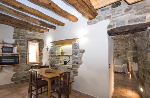 Ainsa-Sobrarbe House | Casa rural La Masadría