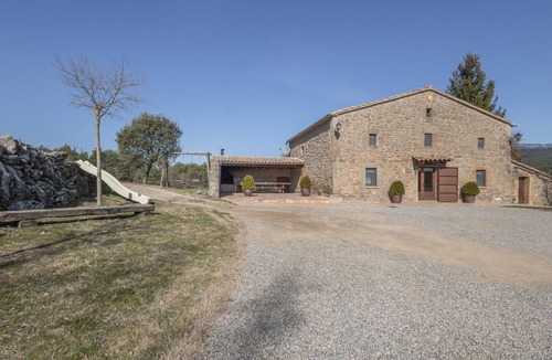 Lladurs House | Casa Rural La Moixella: Catalan Country House with Private Pool and Pyrenees Views
