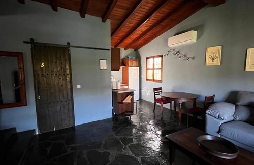 Pedroso de Acim Apartment | Casa Rural La Pradera