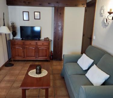 Bronchales House | Casa Rural Lahuerta