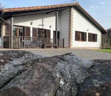 Bera House | Casa Rural Laurenea