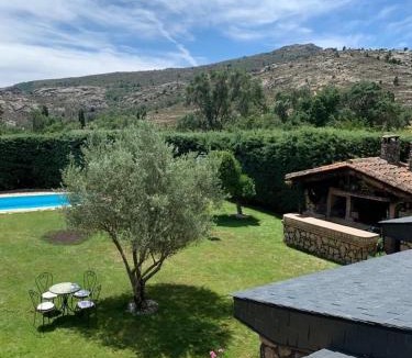 Bustarviejo Ski Chalet | Casa Rural LOS TINES
