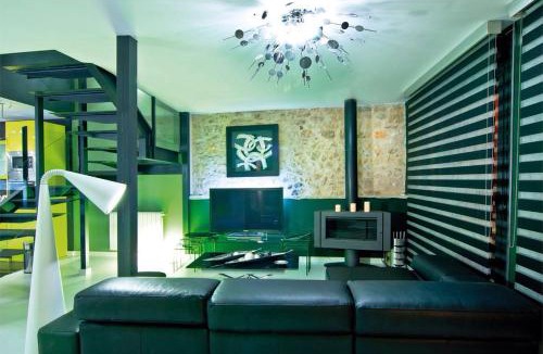 Pradena House | Casa Rural Luces y Sombras