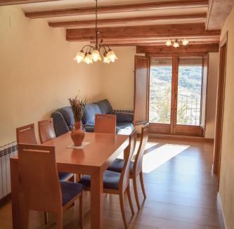 Tronchon House | Casa Rural Martín