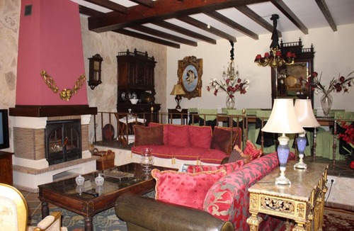 Corral de Almaguer Hotel | Casa Rural Mendoza