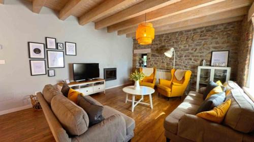 Salces House | Casa Rural Monte Regaliz