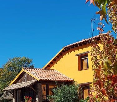 El Tiemblo House | Casa Rural Naranja