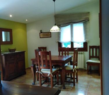 Broto Apartment | Casa Rural O´LIENO