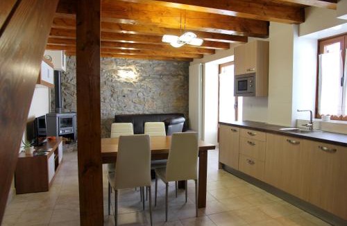 Lintzoain House | Casa Rural Primorena Txiki
