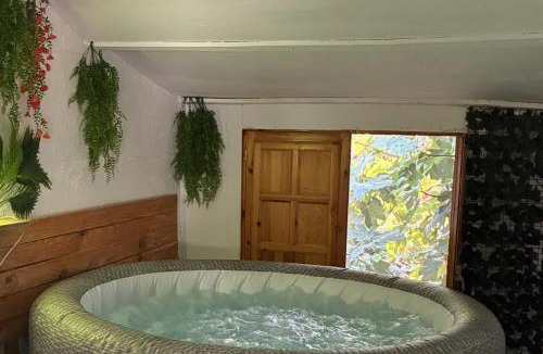 Los Valientes House | Casa rural privada y cabañas Hasta 12 plazas