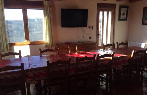 Rabanera del Pinar House | Casa Rural Roblegordo