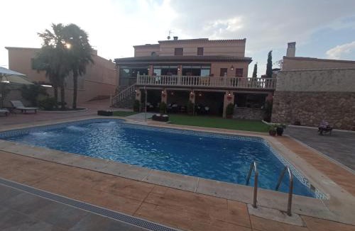 Almonacid de Toledo House | Casa Rural Vista Castillo