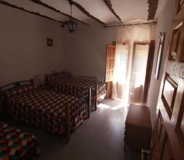 Tormon House | Casa Rural y Albergue Tormon