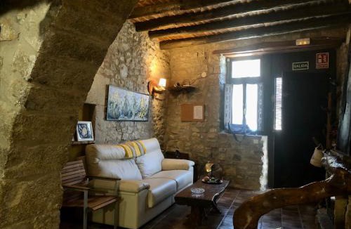 Enroig House | Casa Rustic Suites, JACUZI & LOVE