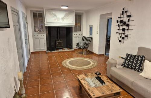Zarra House | Casa rustica y tranquila en Zarra