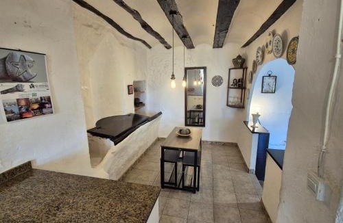 Zarra House | Casa rustica y tranquila en Zarra