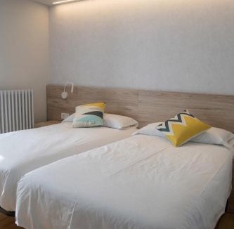 Roncesvalles House | CASA SABINA