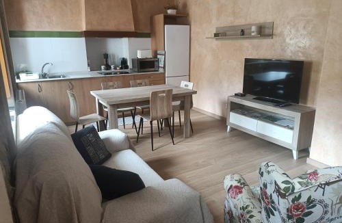 Castellfort House | Casa sala pinta