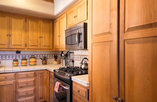 Historic Eastside House | Casa Santa Fe near Downtown Plaza