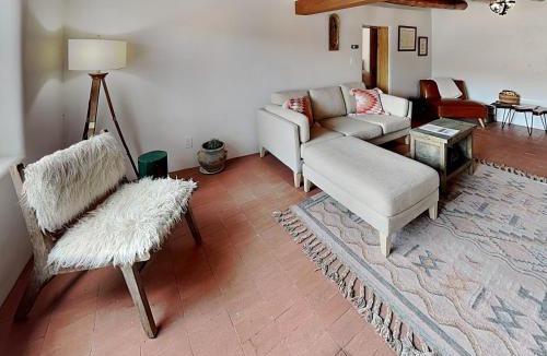 Chupadero House | Casa Sarita