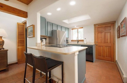South Capitol House | Casa Sena-Courtyard | Patio | 1 Bedroom | Railyard