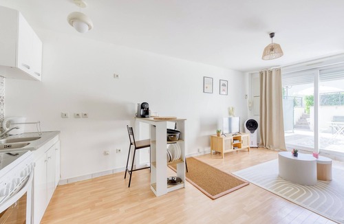 Quartier du Vieux-Pont - Sainte-Genevieve Apartment | Casa Serena - Terrace - A stone's throw from La Défense