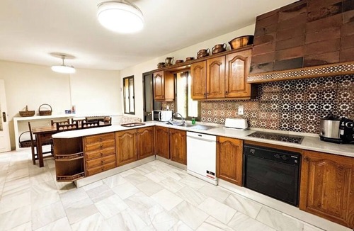 Mairena del Aljarafe Villa | Casa Sevilla -Giralda, villa with swimming pool just a few minutes from the center of Seville