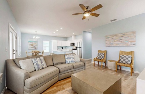 Aransas Pass House | Casa Sol, a spacious 3BR/2BA coastal retreat in Aransas Pass! Featuring 1 king bed, 4 queen beds, a large backyard, covered outdoor space, and room for the boat. Just a short drive to Rockport Beach, Port Aransas, fishing, dining, and coastal fun.