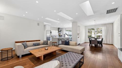 Sonoma House | Casa Sonoma by AvantStay