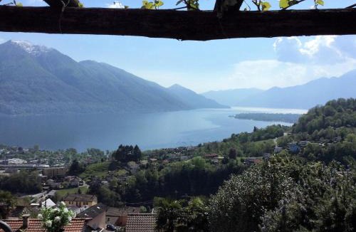 Gordola House | Casa Sopralago by Fewotessin