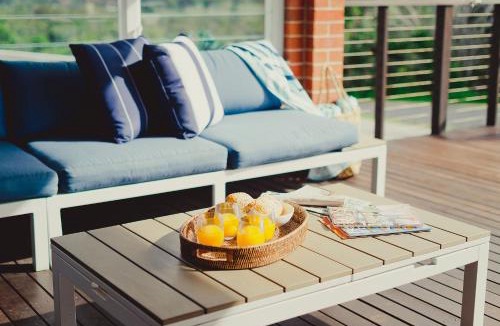 Camden Head House | Casa Sorella - beachfront family home with pool