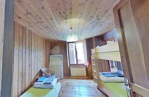 Molines-en-Queyras Bed & Breakfast | CASA-Suite Sole Mio pour 6