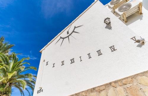 Media Luna Villa | Casa Sundial