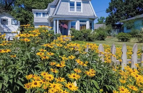 Fulton House | Casa Sunflower in the Historic Brick District