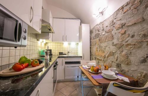 Melide House | Casa Tamè - Happy Rentals