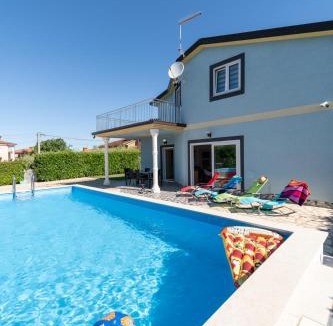 Radini House | Casa Tara