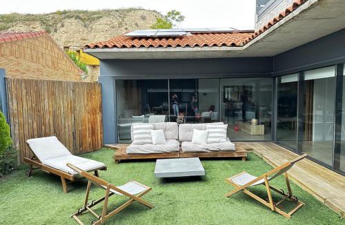 Valtierra House | Casa Tilin