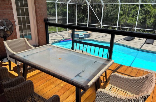 Gulf Breeze House | Casa Tranquilo Heated Pool and Sauna